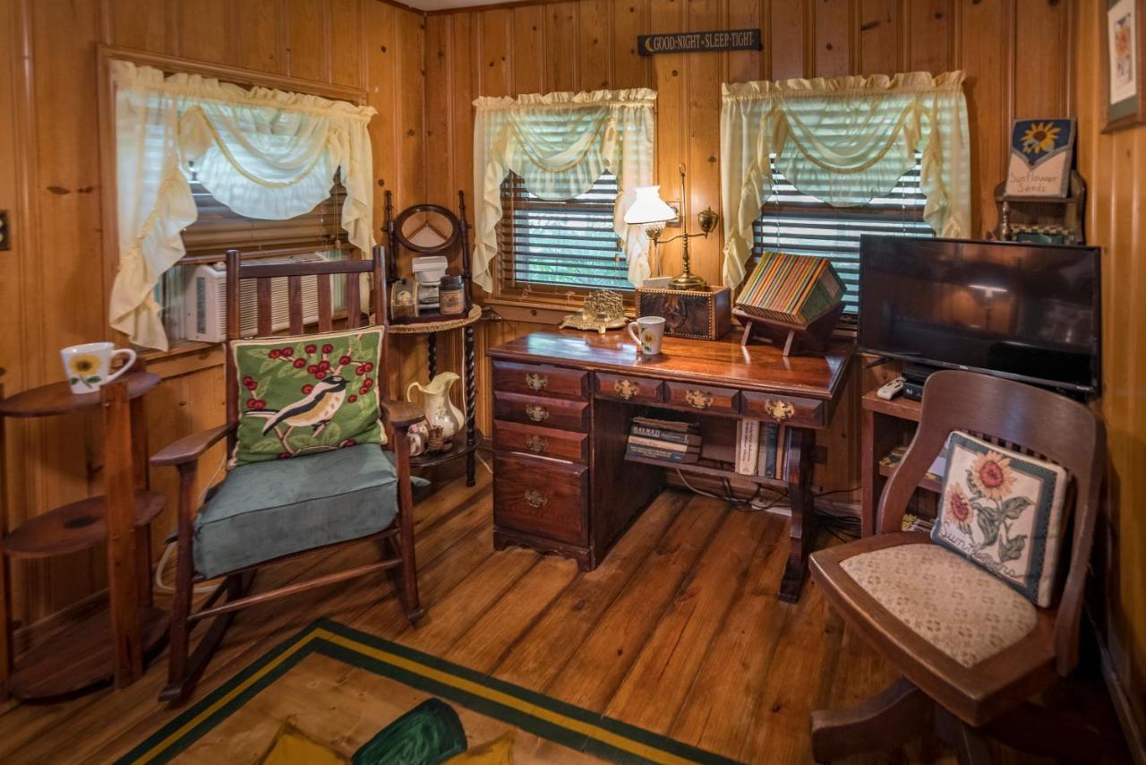 Country Woods Inn Glen Rose Exteriér fotografie