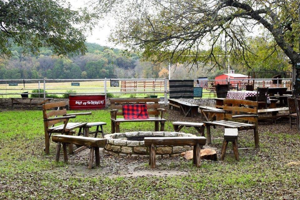 Country Woods Inn Glen Rose Exteriér fotografie